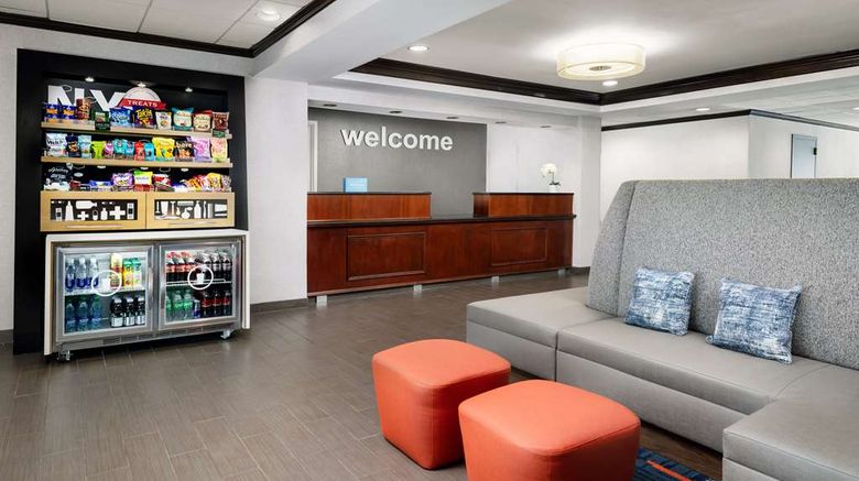 <b>Hampton Inn Long Island/Islandia Restaurant</b>. Images powered by <a href="https://iceportal.shijigroup.com/" title="IcePortal" target="_blank">IcePortal</a>.