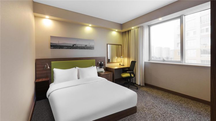Hampton by Hilton Istanbul Kayasehir Room