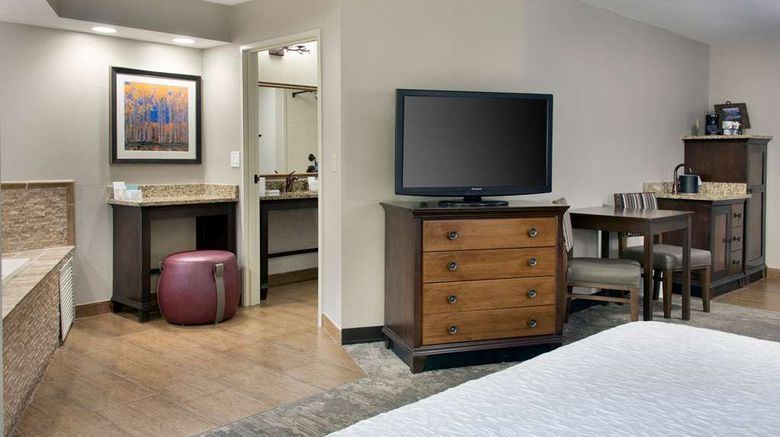 <b>Hampton Inn - Jackson Hole Room</b>. Images powered by <a href="https://iceportal.shijigroup.com/" title="IcePortal" target="_blank">IcePortal</a>.