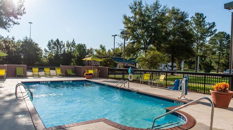 Hampton Inn & Suites Jackson-Coliseum Pool
