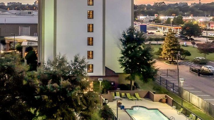 Hampton Inn & Suites Jackson-Coliseum Pool