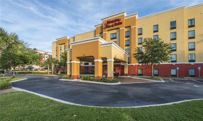 Hampton Inn & Suites Jacksonville South Exterior