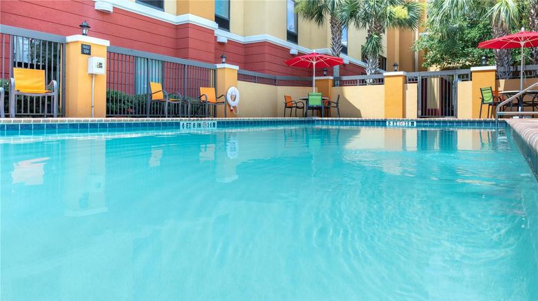 <b>Hampton Inn & Suites Jacksonville South Pool</b>. Images powered by <a href="https://iceportal.shijigroup.com/" title="IcePortal" target="_blank">IcePortal</a>.