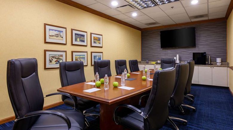 <b>Hampton Inn & Suites Deerwood Park Meeting</b>. Images powered by <a href="https://iceportal.shijigroup.com/" title="IcePortal" target="_blank">IcePortal</a>.
