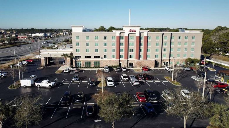 <b>Hampton Inn & Suites Jacksonville Exterior</b>. Images powered by <a href="https://iceportal.shijigroup.com/" title="IcePortal" target="_blank">IcePortal</a>.