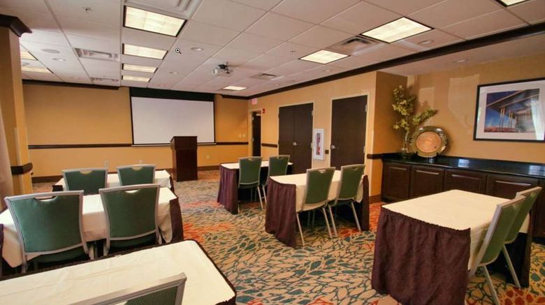 <b>Hampton Inn & Suites Jacksonville Meeting</b>. Images powered by <a href="https://iceportal.shijigroup.com/" title="IcePortal" target="_blank">IcePortal</a>.