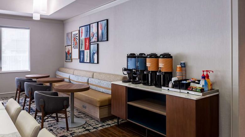 <b>Homewood Suites by Hilton Jacksonville-S Restaurant</b>. Images powered by <a href="https://iceportal.shijigroup.com/" title="IcePortal" target="_blank">IcePortal</a>.
