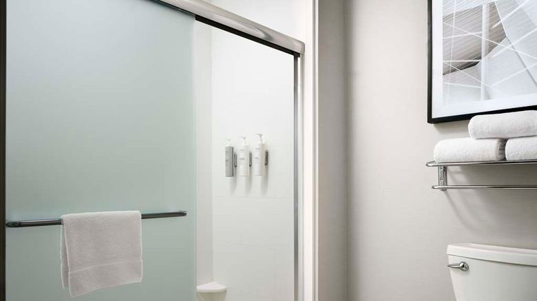 <b>Homewood Suites by Hilton Carle Place Room</b>. Images powered by <a href="https://iceportal.shijigroup.com/" title="IcePortal" target="_blank">IcePortal</a>.