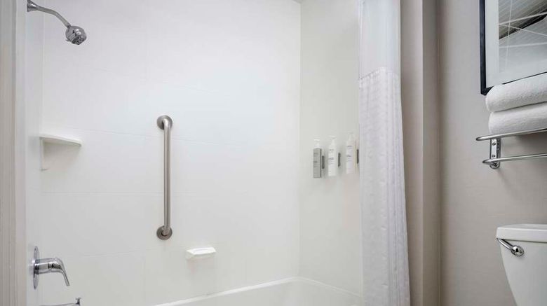 <b>Homewood Suites by Hilton Carle Place Room</b>. Images powered by <a href="https://iceportal.shijigroup.com/" title="IcePortal" target="_blank">IcePortal</a>.