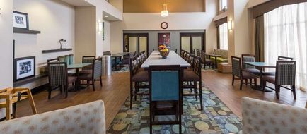 Hampton Inn and Suites Jamestown Lobby