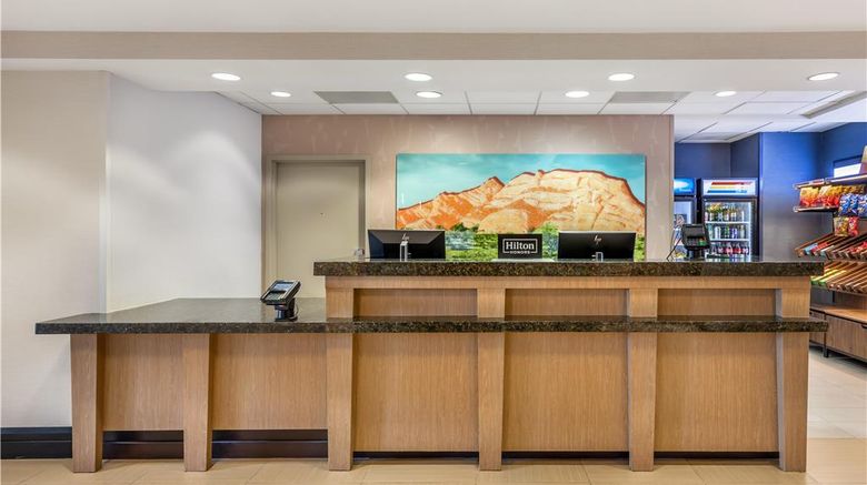 <b>Hampton Inn & Suites Moreno Valley Lobby</b>. Images powered by <a href="https://iceportal.shijigroup.com/" title="IcePortal" target="_blank">IcePortal</a>.