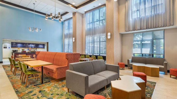 Hampton Inn & Suites Moreno Valley Lobby