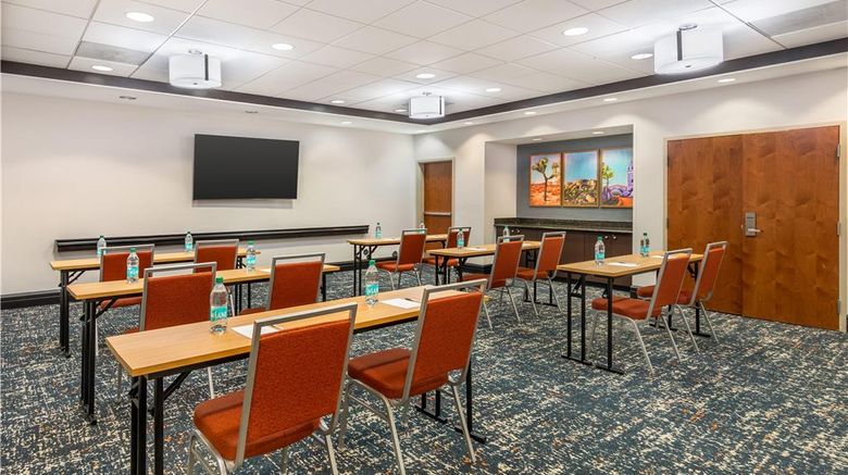 <b>Hampton Inn & Suites Moreno Valley Meeting</b>. Images powered by <a href="https://iceportal.shijigroup.com/" title="IcePortal" target="_blank">IcePortal</a>.