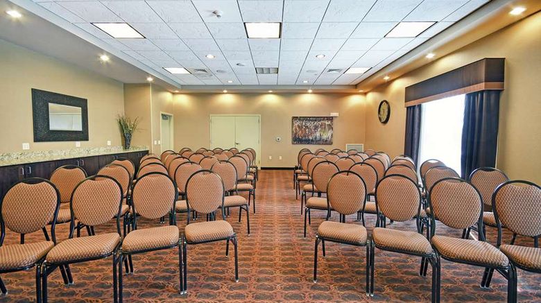 <b>Hampton Inn Beloit Meeting</b>. Images powered by <a href="https://iceportal.shijigroup.com/" title="IcePortal" target="_blank">IcePortal</a>.