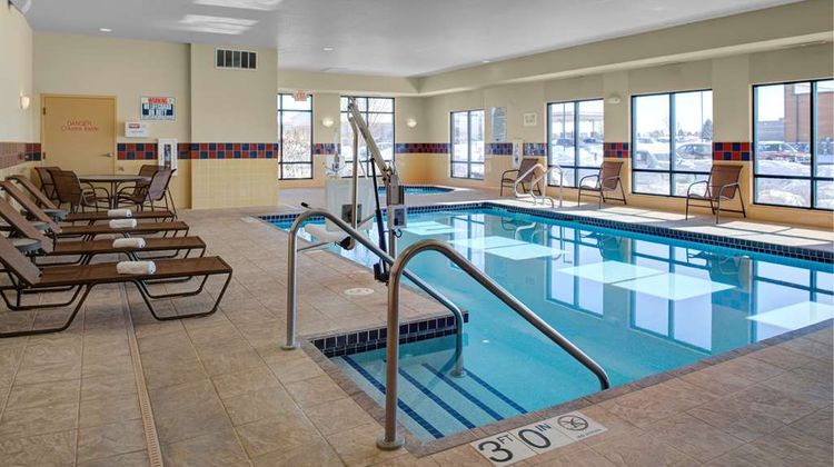 Hampton Inn Elkhorn Pool