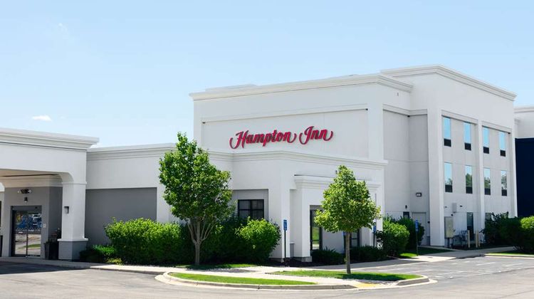 Hampton Inn Elkhorn Exterior