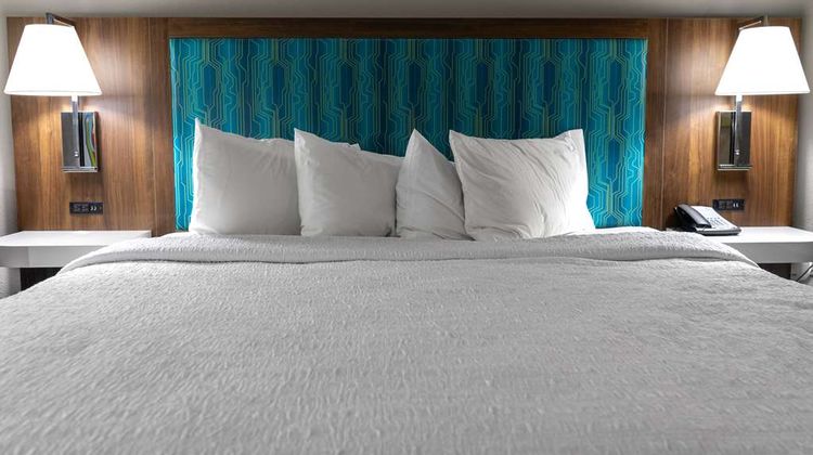 Hampton Inn Elkhorn Room