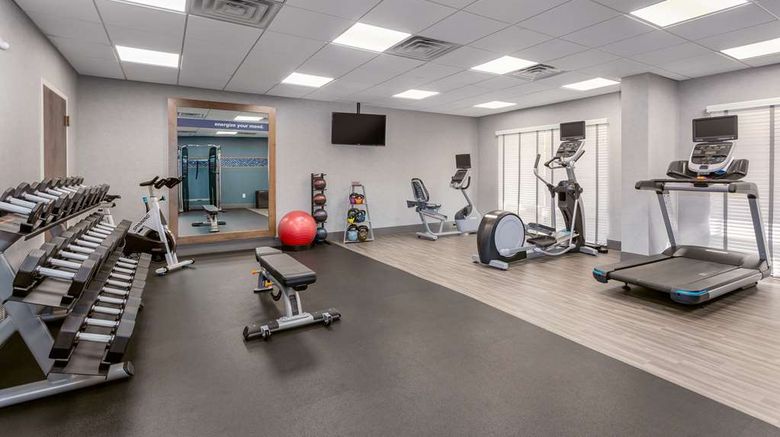 <b>Hampton Inn Kingsport Health</b>. Images powered by <a href="https://iceportal.shijigroup.com/" title="IcePortal" target="_blank">IcePortal</a>.