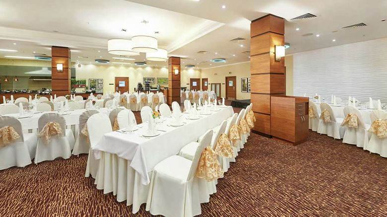 <b>Hilton Garden Inn Krasnoyarsk Restaurant</b>. Images powered by <a href="https://iceportal.shijigroup.com/" title="IcePortal" target="_blank">IcePortal</a>.