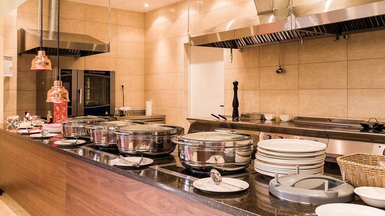 <b>Hilton Garden Inn Krasnoyarsk Restaurant</b>. Images powered by <a href="https://iceportal.shijigroup.com/" title="IcePortal" target="_blank">IcePortal</a>.