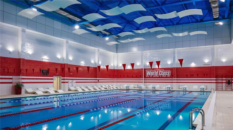 Hilton Garden Inn Krasnoyarsk Pool