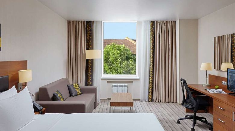 <b>Hilton Garden Inn Kaluga Room</b>. Images powered by <a href="https://iceportal.shijigroup.com/" title="IcePortal" target="_blank">IcePortal</a>.