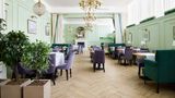 <b>Hilton Garden Inn Kaluga Restaurant</b>. Images powered by <a href="https://iceportal.shijigroup.com/" title="IcePortal" target="_blank">IcePortal</a>.