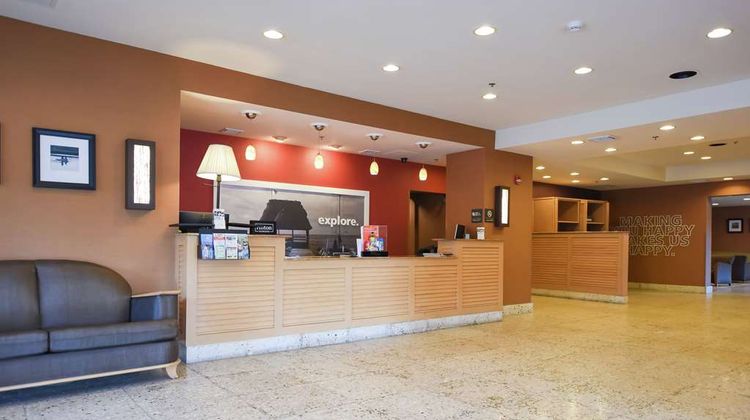 Hampton Inn Key Largo Lobby
