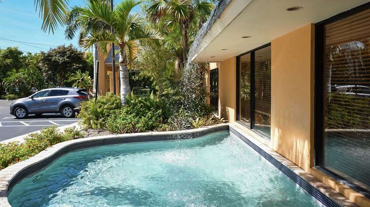 Hampton Inn Key Largo Pool