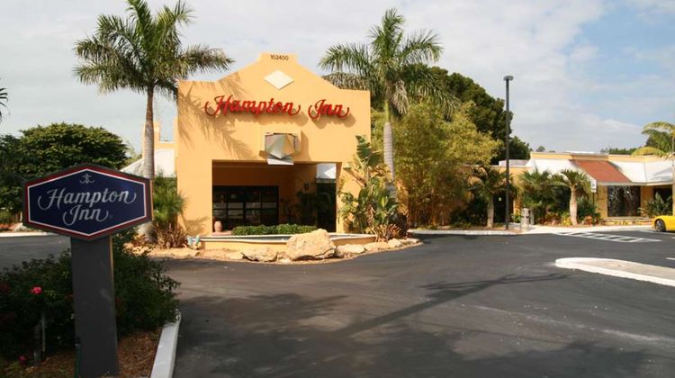 Hampton Inn Key Largo Exterior