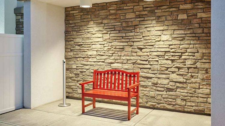 Hampton Inn Lafayette Lobby