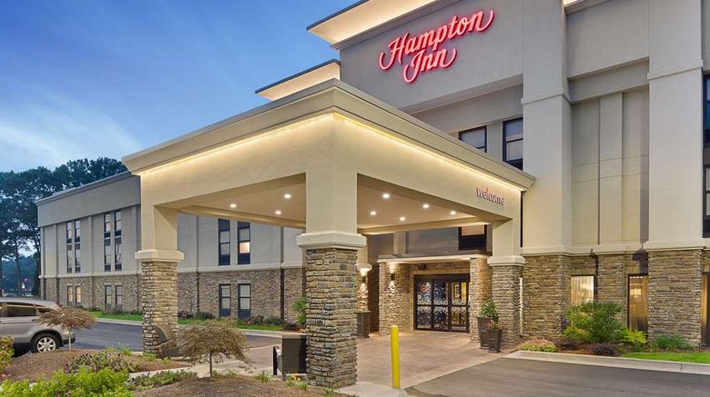 <b>Hampton Inn Lagrange Exterior</b>. Images powered by <a href="https://iceportal.shijigroup.com/" title="IcePortal" target="_blank">IcePortal</a>.