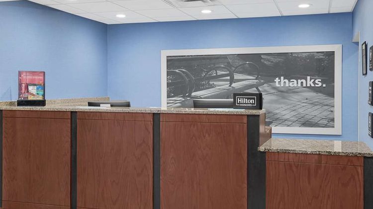 Hampton Inn Lagrange Lobby