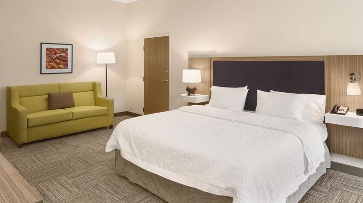 Hampton Inn Lagrange Room