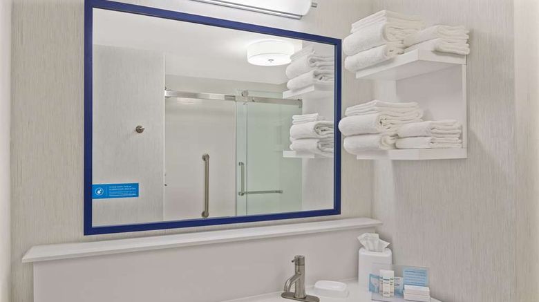 <b>Hampton Inn Lagrange Room</b>. Images powered by <a href="https://iceportal.shijigroup.com/" title="IcePortal" target="_blank">IcePortal</a>.