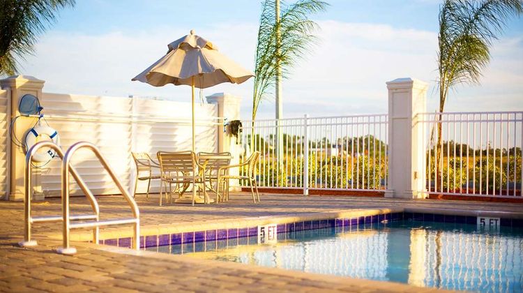 Hampton Inn & Suites Lake Wales Pool