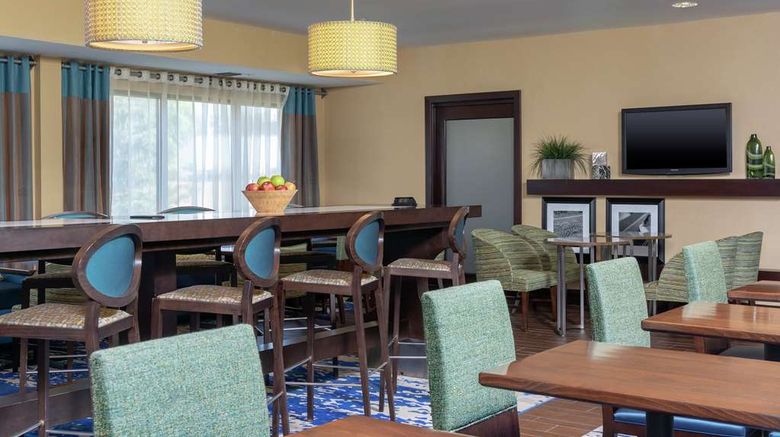 <b>Hampton Inn East Lansing Restaurant</b>. Images powered by <a href="https://iceportal.shijigroup.com/" title="IcePortal" target="_blank">IcePortal</a>.