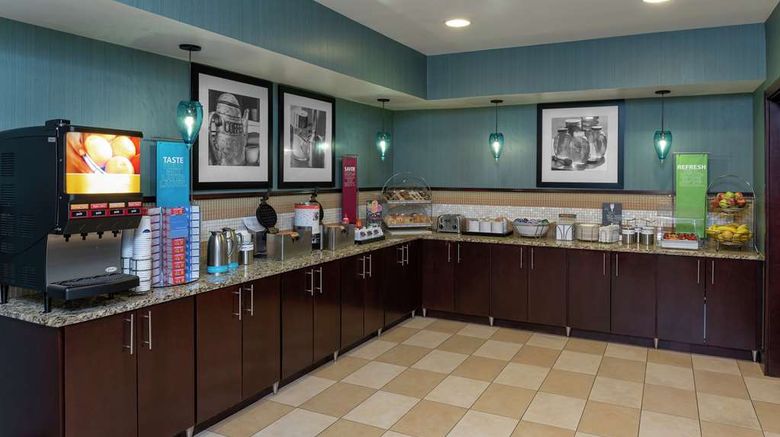 <b>Hampton Inn East Lansing Restaurant</b>. Images powered by <a href="https://iceportal.shijigroup.com/" title="IcePortal" target="_blank">IcePortal</a>.
