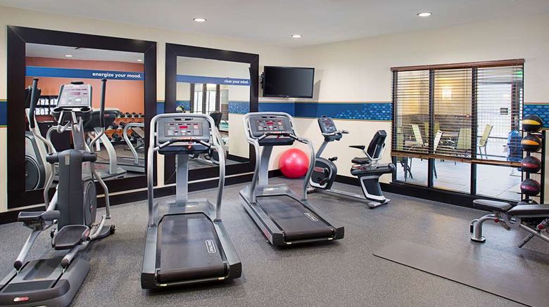 <b>Hampton Inn & Suites Lansing/West, MI Health</b>. Images powered by <a href="https://iceportal.shijigroup.com/" title="IcePortal" target="_blank">IcePortal</a>.