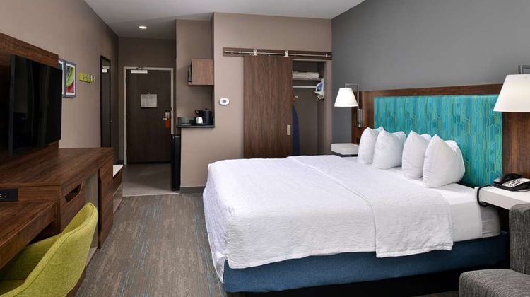 Hampton Inn LaPlace Room