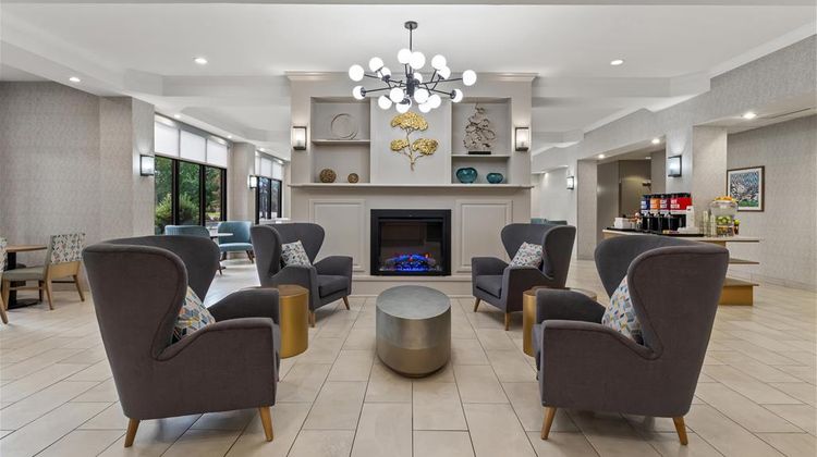 Hampton Inn - Laramie Lobby