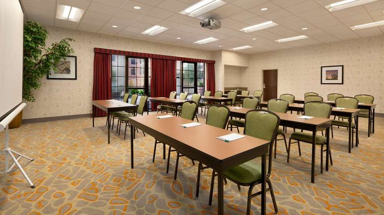 <b>Homewood Suites Las Vegas Airport Meeting</b>. Images powered by <a href="https://iceportal.shijigroup.com/" title="IcePortal" target="_blank">IcePortal</a>.