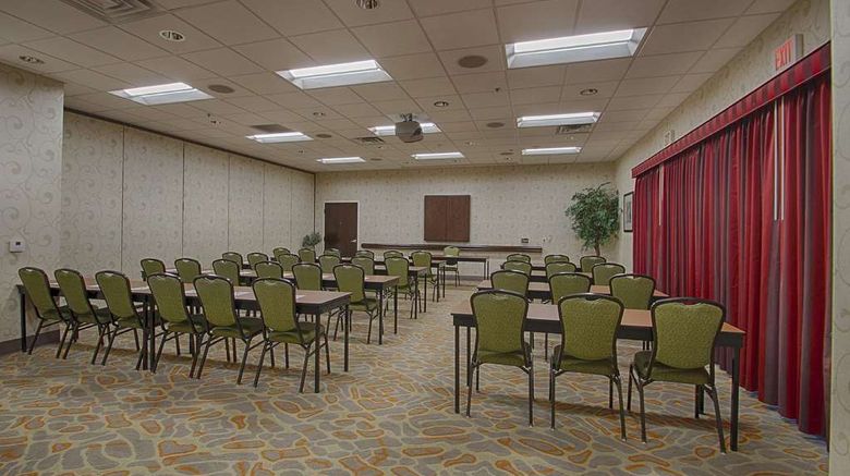<b>Homewood Suites Las Vegas Airport Meeting</b>. Images powered by <a href="https://iceportal.shijigroup.com/" title="IcePortal" target="_blank">IcePortal</a>.