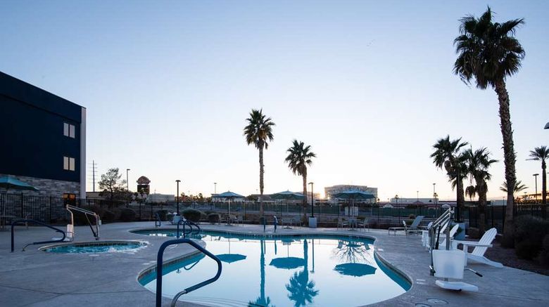 <b>Hampton Inn & Suites Las Vegas Henderson Pool</b>. Images powered by <a href="https://iceportal.shijigroup.com/" title="IcePortal" target="_blank">IcePortal</a>.