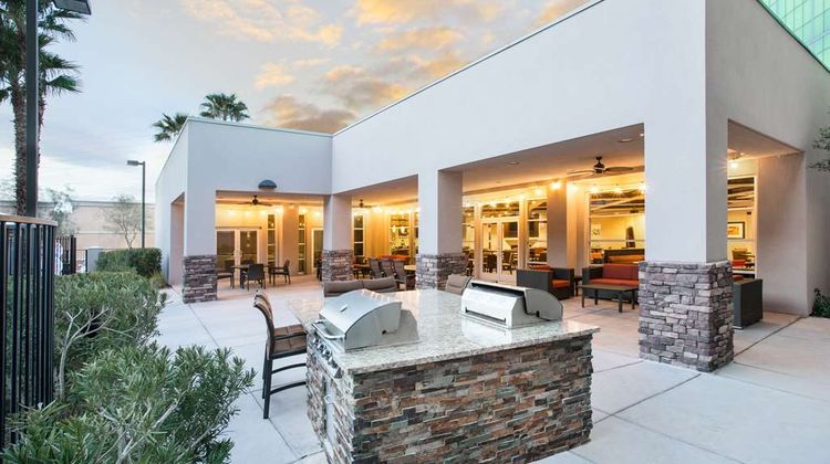 Homewood Suites by Hilton Lobby