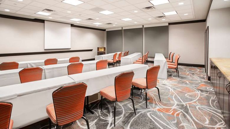 <b>Homewood Suites by Hilton Lobby</b>. Images powered by <a href="https://iceportal.shijigroup.com/" title="IcePortal" target="_blank">IcePortal</a>.