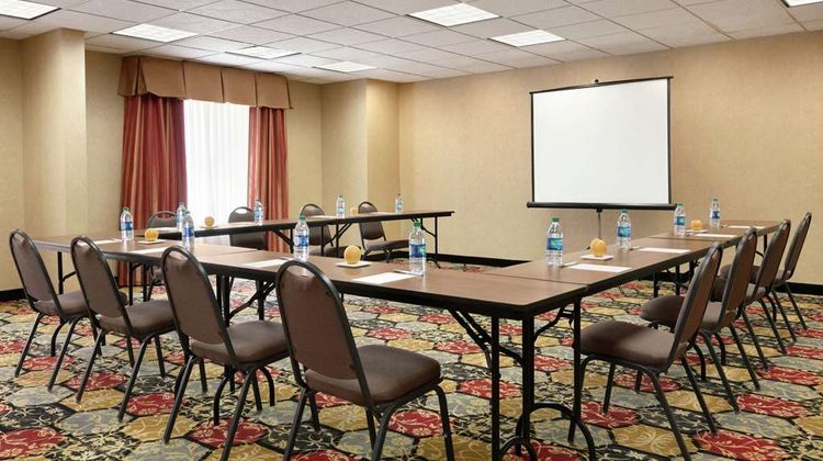 Hampton Inn & Suites Lawton Meeting