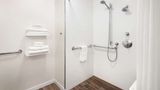 Hampton Inn & Suites Garden Grove Room