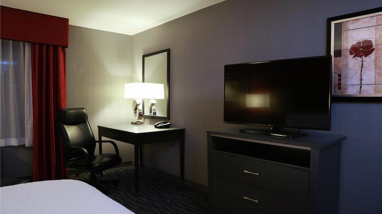 Hampton Inn & Suites Temecula Room