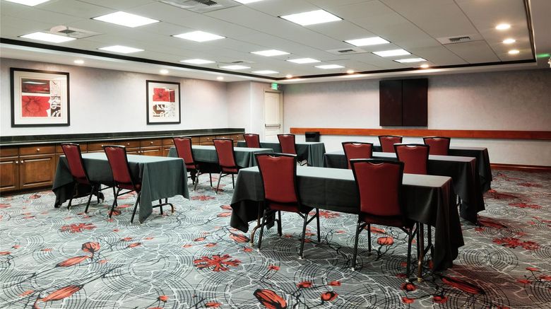 <b>Hampton Inn & Suites Temecula Meeting</b>. Images powered by <a href="https://iceportal.shijigroup.com/" title="IcePortal" target="_blank">IcePortal</a>.